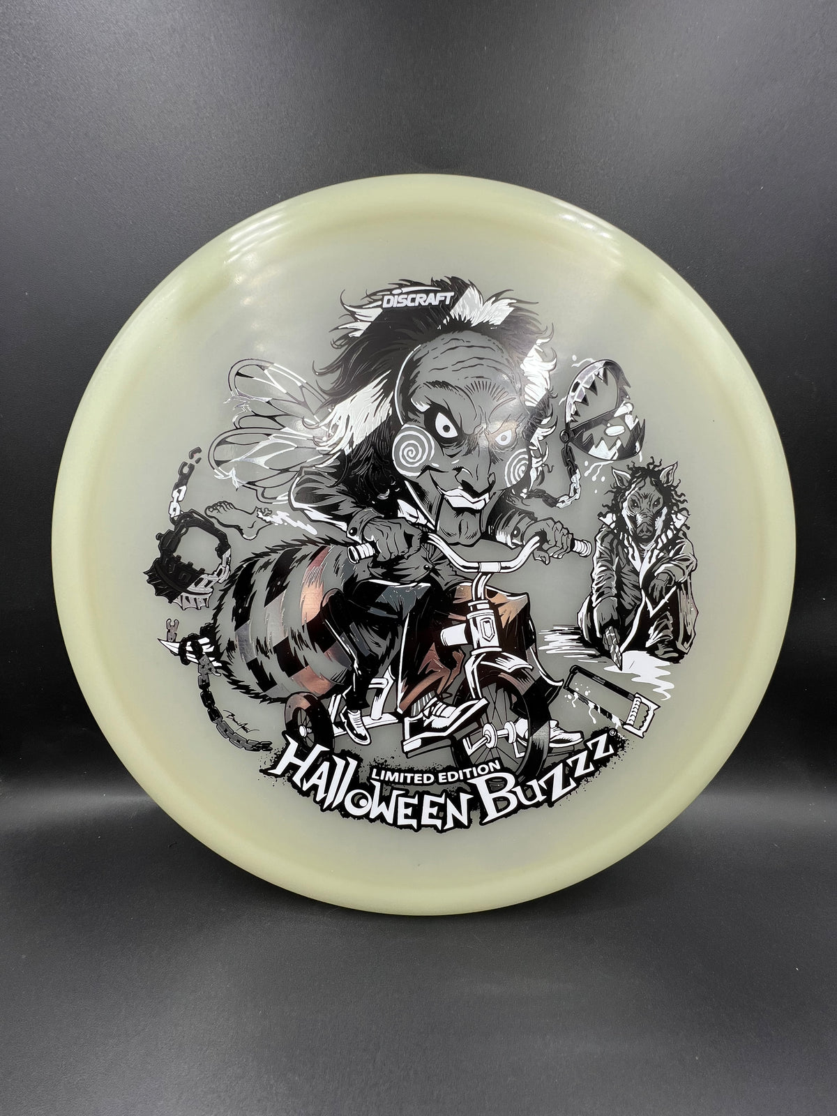 Discraft 2026 Mega Glo Halloween Buzzz White Black Silver - 173g-174g