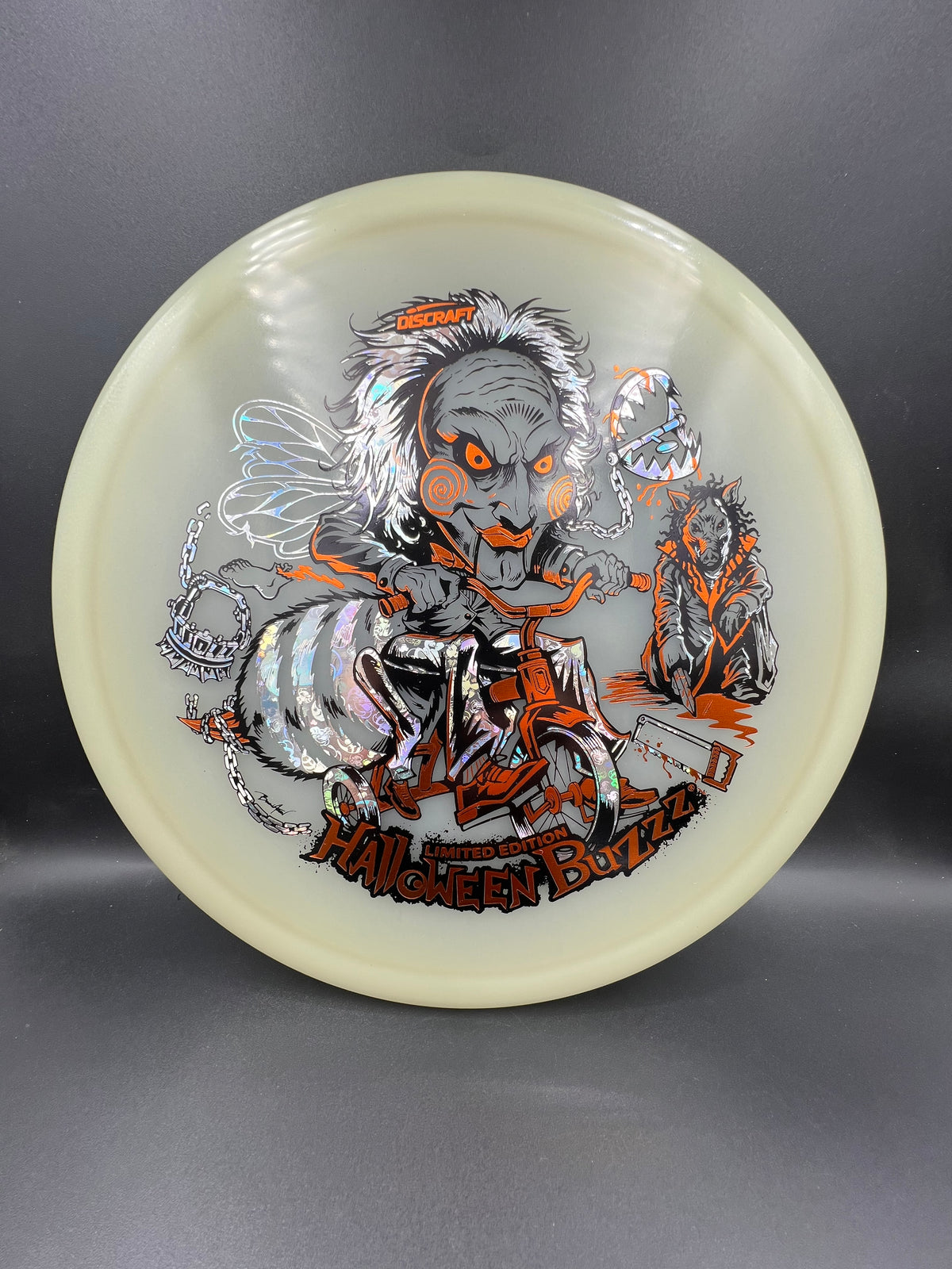 Discraft 2026 Mega Glo Halloween Buzzz Orange Silver Bees - 177g+