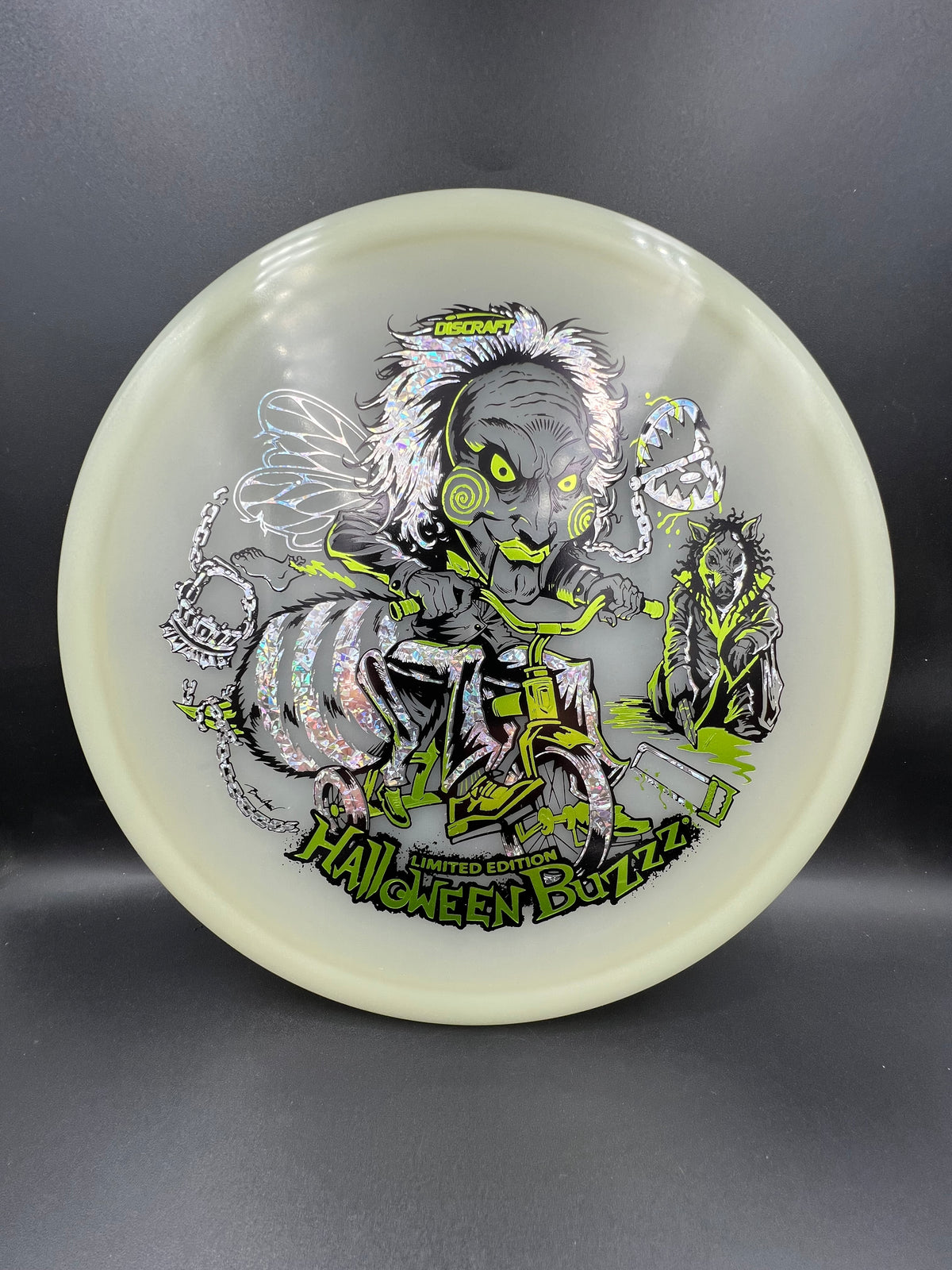 Discraft 2026 Mega Glo Halloween Buzzz Greenish Yellow Silver Shatter - 177g+