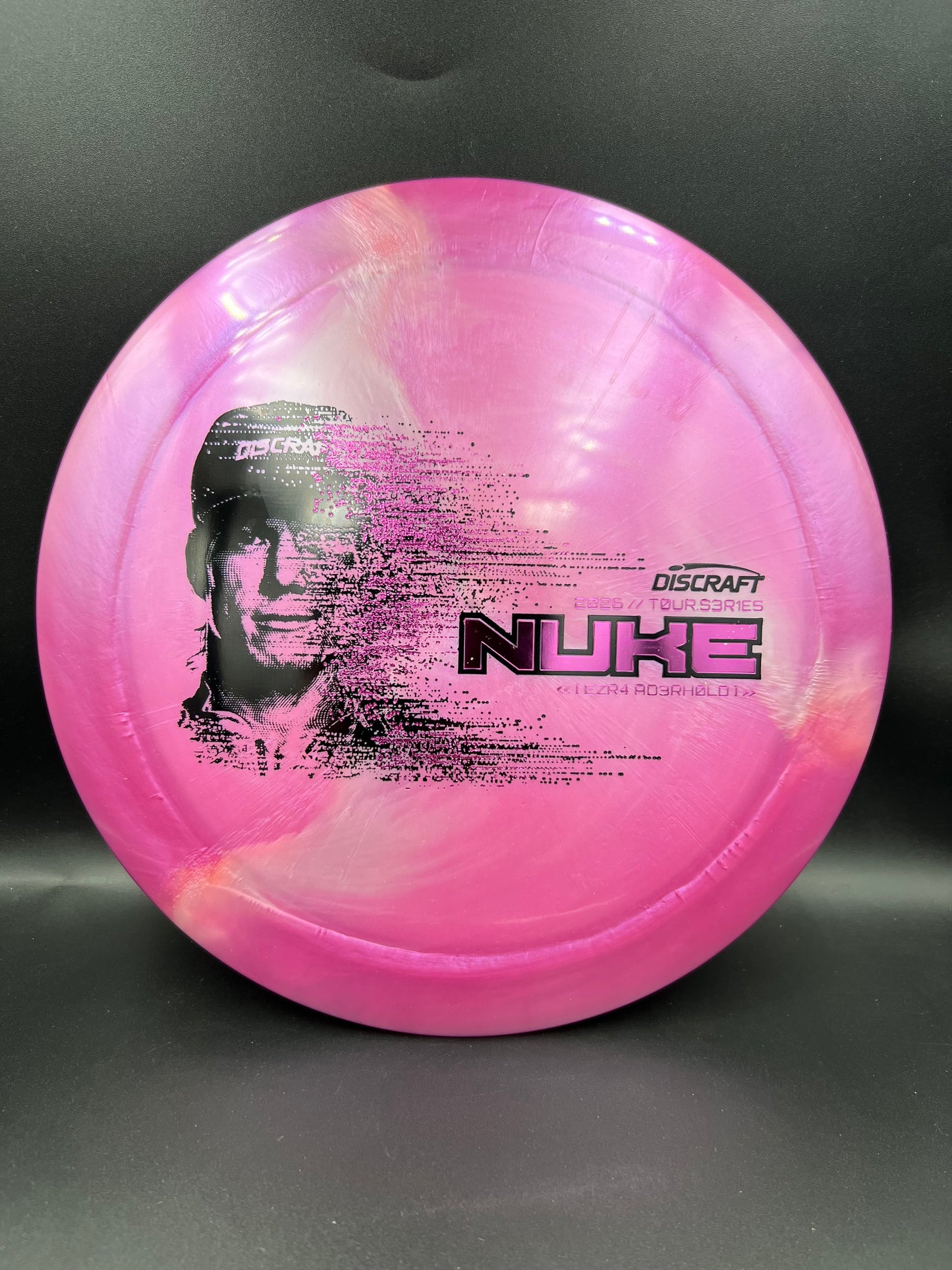 Discraft Ezra Aderhold Nuke 2026 Tour Series Pink Pink Stamp - 172g