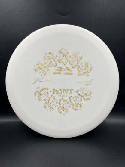 Mint Royal Nocturnal Pickle Medium - Gold Shatter - 172g